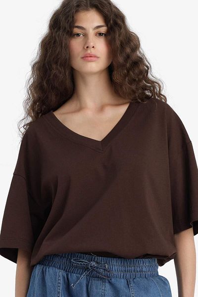DeFacto Oversize Wide Fit V-Neck Short Sleeve T-Shirt F4666Ax25Sm