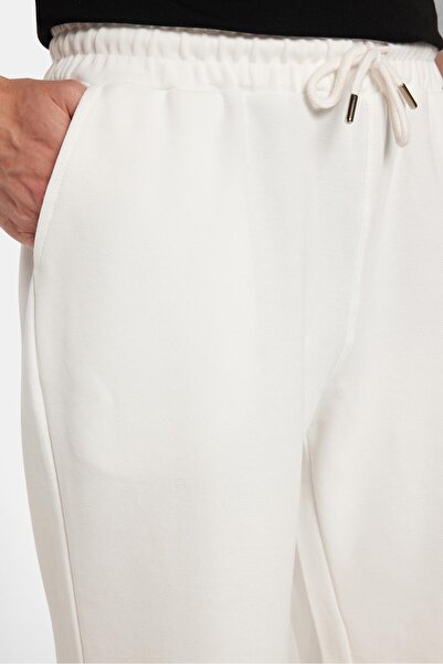 Tudors Erkek Regular Rahat Kesim Beli Lastikli Bağlamalı Yandan Cepli Ekru Bermuda Şort