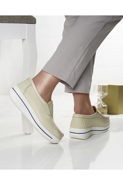 MODA STİL Women's casual beige shoes made of natural leather savannah, 39