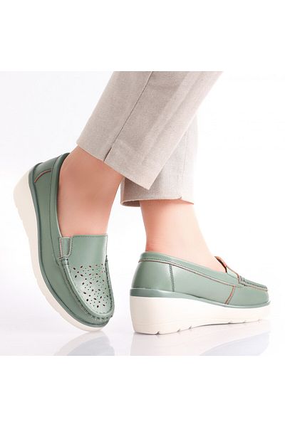 MODA STİL Women's casual shoes, green, made of natural leather, Avril, 39
