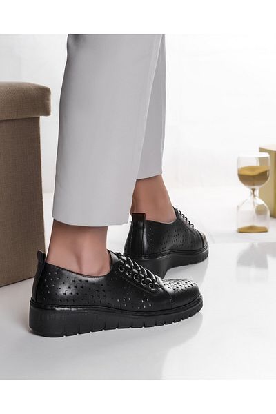 MODA STİL Women's casual black shoes made of eco-leather, 36