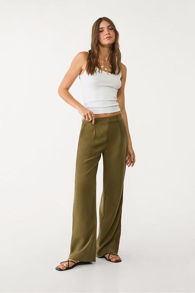 Stradivarius Fluid straight trousers with pleats