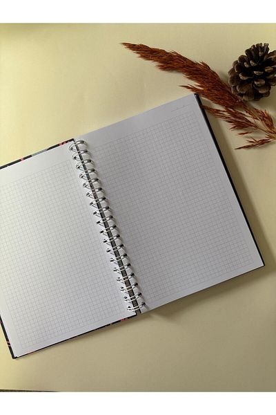 Adalinhome Atakids Lizy Spralli Hard Cover Checkered School Notebook (17×24 Cm, 120 Sheets)