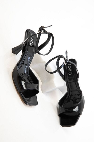 SOHO Black Patent Leather Women's Classic Heeled Shoes 20612