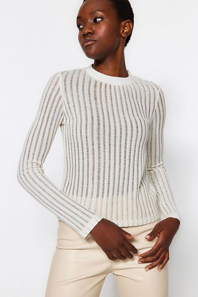 Trendyol Collection Ecru Transparentní pletenina Vzhled Látka běžná délka Crew Krk Pletená halenka TWOAW24BZ00094