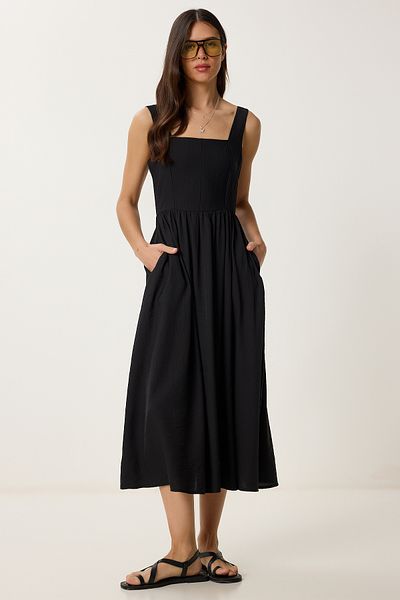 Happiness İstanbul Women's Black Wrinkle Effect Flared Woven Dress Ub00339