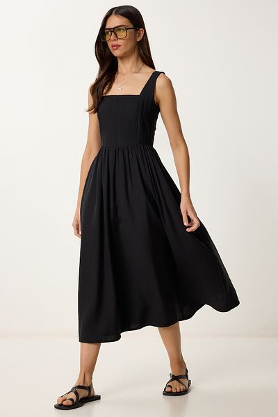 Happiness İstanbul Women's Black Wrinkle Effect Flared Woven Dress Ub00339