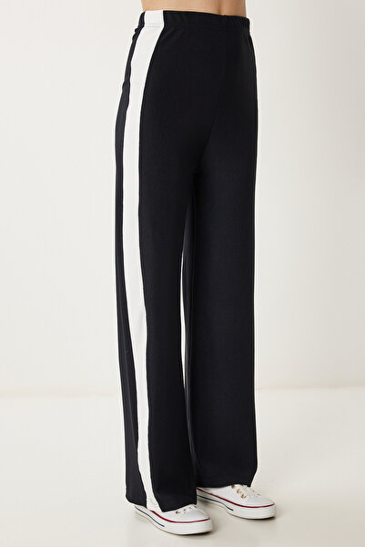 Happiness İstanbul Women's Black Contrast Color Ribbed Knitted Suit Zv00328