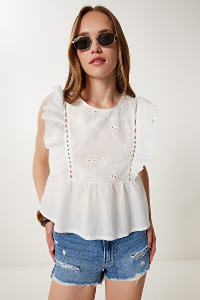 Happiness İstanbul Women's Ecru Fisto Embroidered Flounced Woven Blouse Hf00476