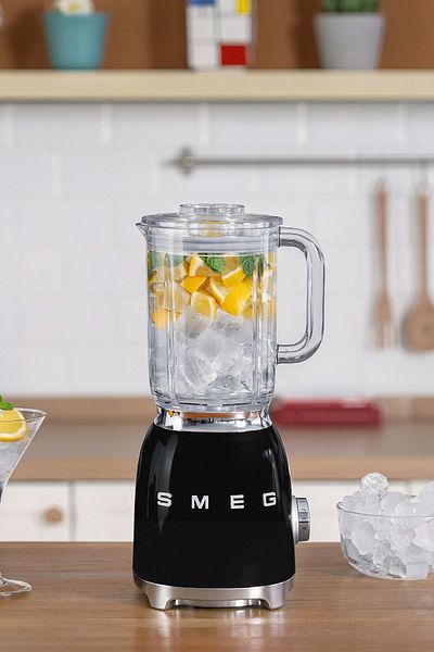 SMEG خلاط سموثي أسود طراز ريترو ستايل 50 Blf03bleu Tritan ™   الأساس ريفا