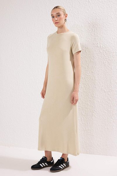 Trendyol Modest Μαύρο Φόρεμα Ενδυμασίας με Λεπτομέρειες Σατέν TCTSS25EB00154