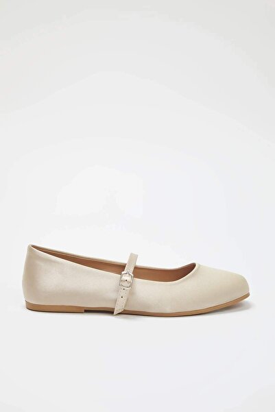 TRENDYOL SHOES Vanilla Satin Mary Jane, Banded Almond Toe Shoes, Women's Ballerinas Takaw25Be00005