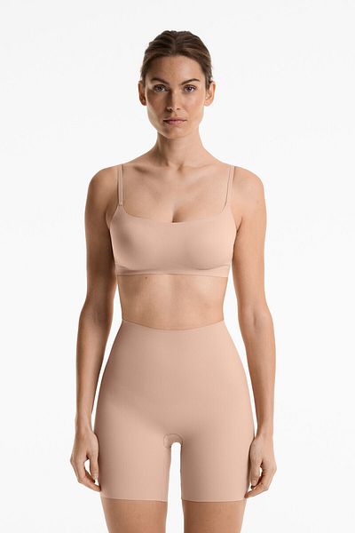 Oysho Invisible polyamide blend medium-support biker shorts