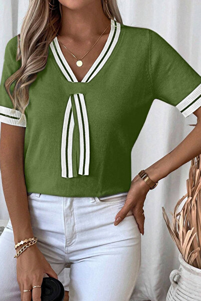 TRQOM Жіноча морська модель V-подібний комір, коледж-стиль, смугаста поло-блу...