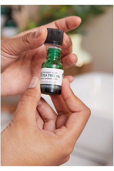 THE BODY SHOP Ulei din arbore de ceai pentru ten Tea Tree 10 ml Tea Tree Oil
