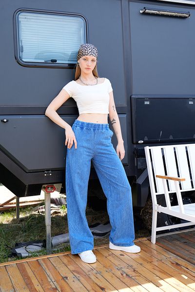 PONÇİK Women's Wide Leg and Pocket Sweatpants - Washed Blue 24546