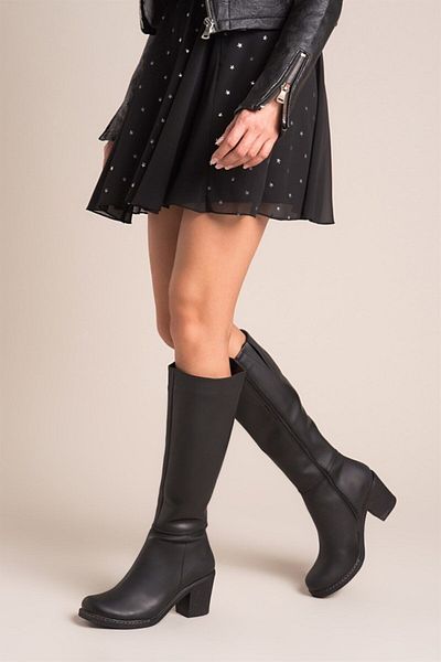 Fox Shoes Μαύρα γυναικεία μποτάκια C674250309