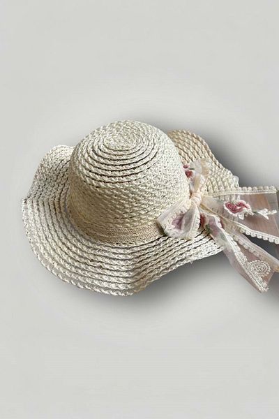 wakawakakidsstore Straw Children's Hat with Lace Ribbon Detail (2-8 Years)