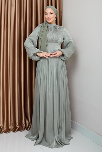 Olcay Flower Detailed Pleated Yoryo Silk Hijab Evening Dress Light Green 1240