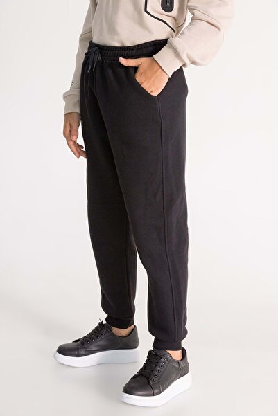 ww waka waka kids store بنطلون رياضي للفتيات ذو لون موحد وأرجل مطاطية من الداخل