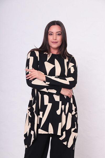 THE CABIN Women's Plus Size Pocket Suit