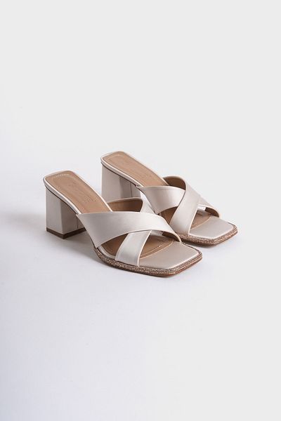 Capone Outfitters Γυναικείες παντόφλες Misty Cross Banded Stone με μεσαίο τακούνι