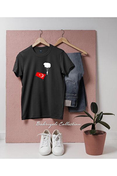 bahriyeli.jpeg تي شيرت للجنسين بتصميم بندقيه مع مظلة كبيرة الحجم وعلم تركي