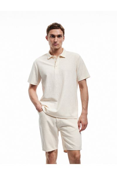 Koton Baumwoll-T-Shirt mit normaler Passform, kurzen Ärmeln und strukturiertem Polokragen