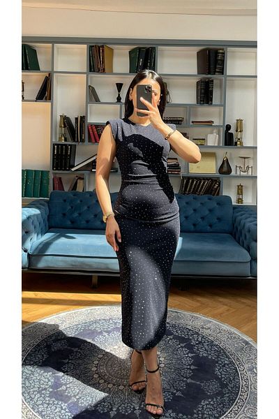 Nida Boutique Φόρεμα με μηδενικό μανίκι με πέτρα κρεπ