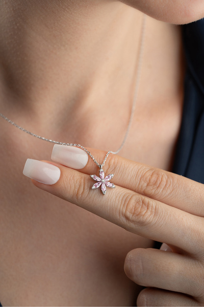 Silvano Jewelry 925 Ayar Gümüş Pembe Taşlı Lotus Kolye