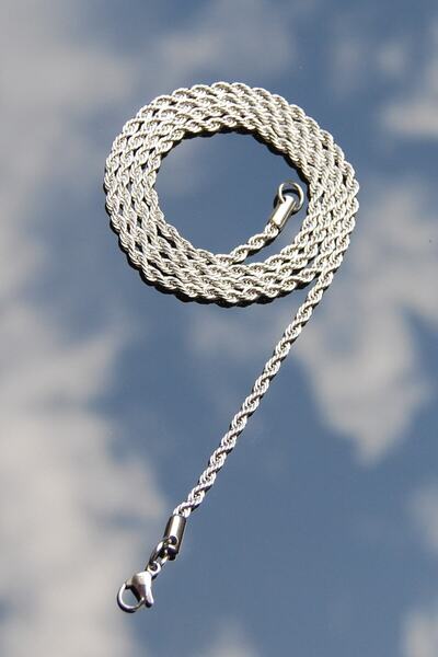 Rua Jewelry قلادة حبل ملولب من الفولاذ مقاس 3 ملم لون فضي |   لا يسود التعتيم، للجنسين، ضمان لمدة عامين