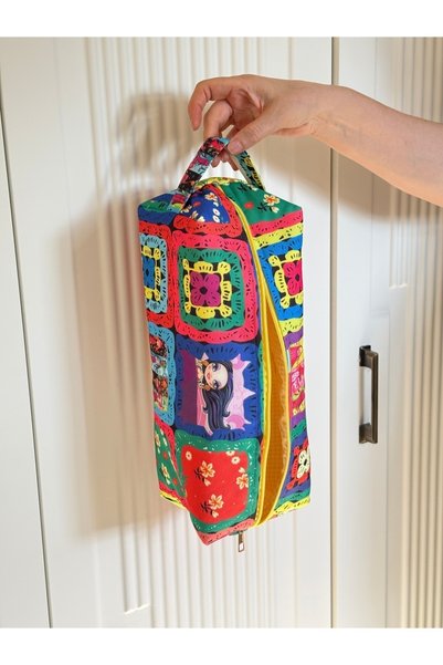 BABY KANGAROO Knitted Motif Patterned Hair Styling Travel Bag - Organizer - Large Makeup Bag - XL Size