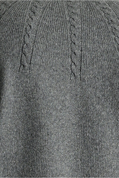 Kiğılı Yarım Balıkçı Yaka Slim Fit Dar Kesim Dikişsiz Desenli Triko Kazak