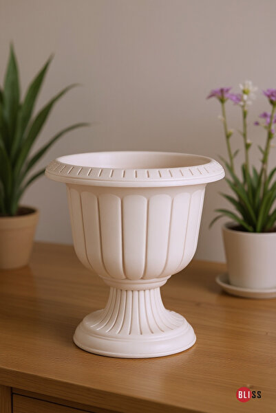 Bliss Nergiz Dekoratif Kırık Beyaz Ayaklı Saksı Plastik Çiçek Kapıönü Masa Saksısı 25*25 Cm