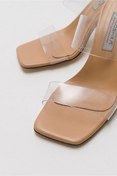 Niloshka Enda Nude Banded Transparent Slippers