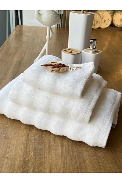 The Mia Fine Cotton White Towel Set of 3