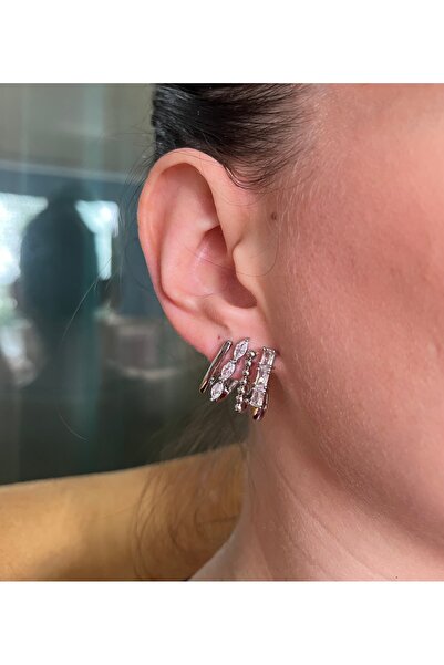 MODA Kadın Çelik 2’li Küpe – Taş Detaylı Sıra Dışı ve Yenilikçi Tasarım