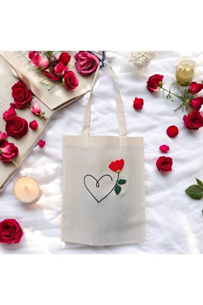 GIHANDMADE Kalp Ve Gül Figürlü Punch Bez Çanta – Siyah Kalp Ve Kırmızı Gül De...