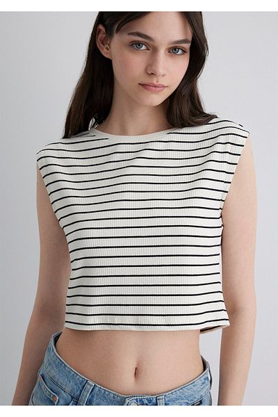 Mavi Μαύρο T-shirt Crop / Short Cut1612324-85407