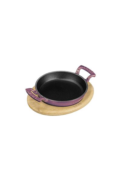 Lava 20cm Diameter Cast Round Pan and Iron Solid Double Handle Beech Serving Wood