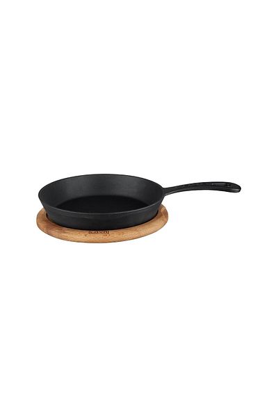 Lava Cast Round Frying Pan Single Handle Beech Serving WoodDiameter(Ø)20cm