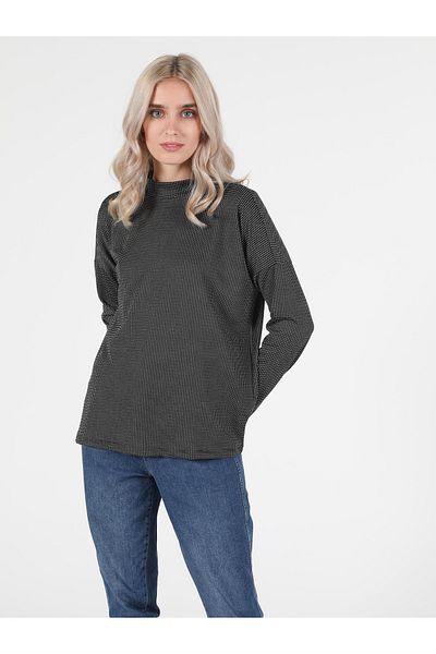 Colin's Tricou negru cu mânecă lungă pentru femei, cu croială normală, cu gât rotic, Cl 1051478
