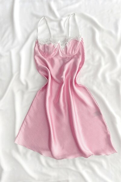 Gece İncisi Pembe Pötikareli Göğüs Dantel Detaylı Saten Gecelik