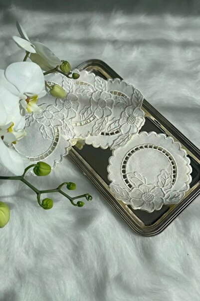 QBR Home 6-Piece Holework Embroidered Cocktail Presentation Napkin (6 Pieces)