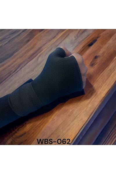 Generic Rake Half Finger Fitness Gloves - Black