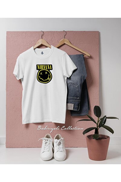 bahriyeli.jpeg تي شيرت للجنسين بتصميم شعار نيرفانا باللونين الأصفر والأسود