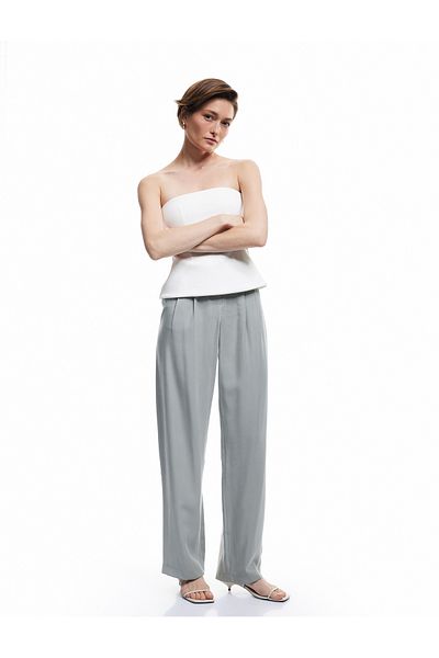Koton Viscose Fabric Regular Fit Pocketed Pleated Detailed Belted Culotte Fabric Trousers