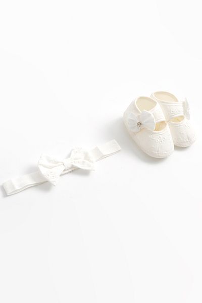 lilico Ecru Organic Lace Bow Bandana Newborn Booties