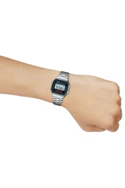 Casio ساعة كاسيو الرقمية للرجال بمينا فضي - A168WA-1W