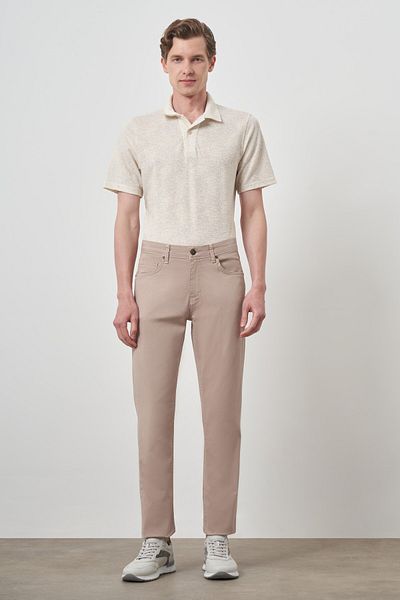 Morven Men's Beige Cotton 5 Pocket Dynamic Fit Jean Jeans